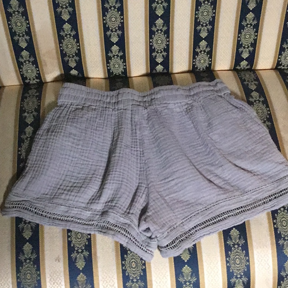 SHORTS - Picture 8 of 8